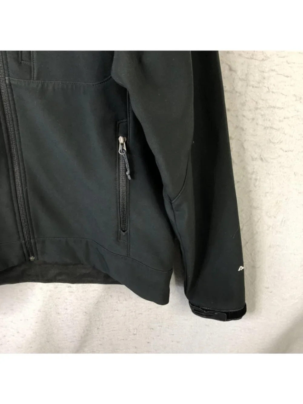 The North Face Softshell Jacket Mens Small Black Apex Full Zip Windbreaker